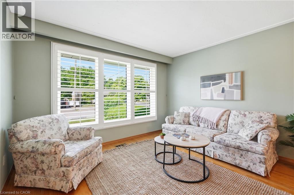 1347 FISHER Avenue - 6