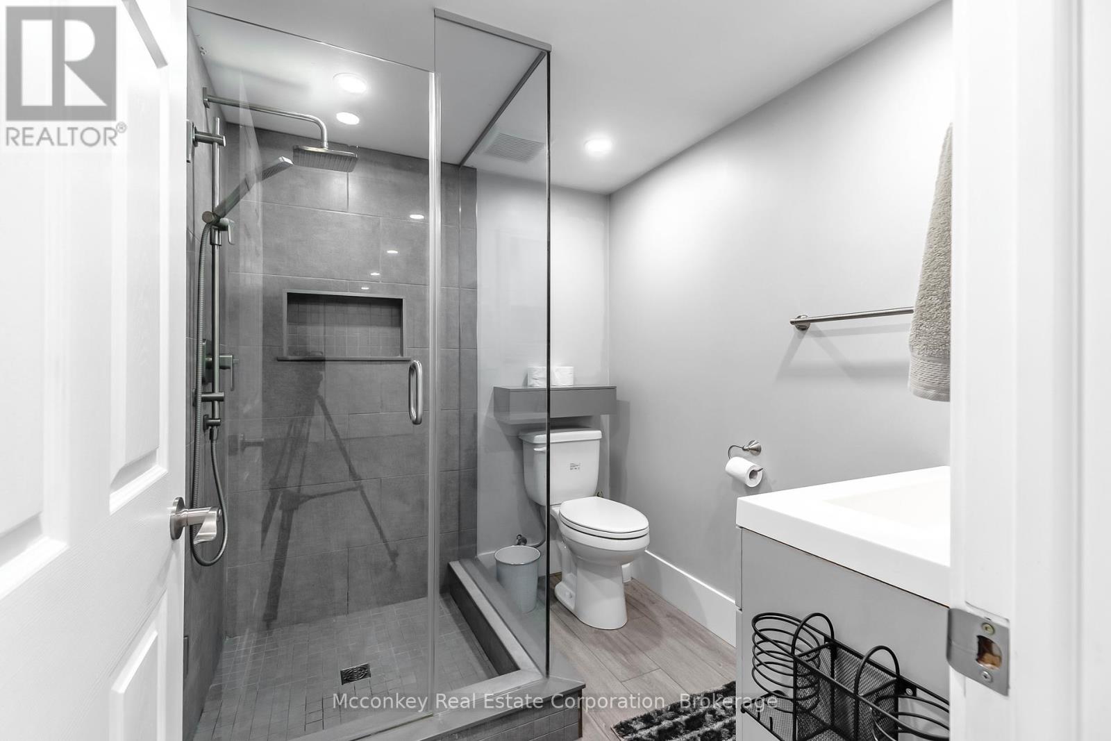 308 COLLISON AVENUE - 34