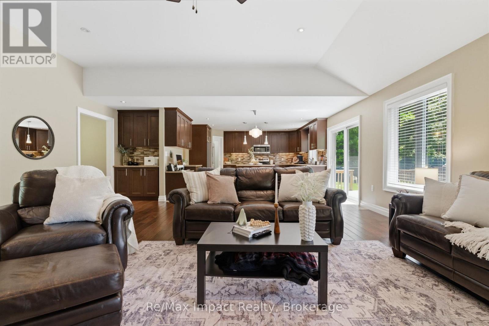 489 LARMER LINE - 11