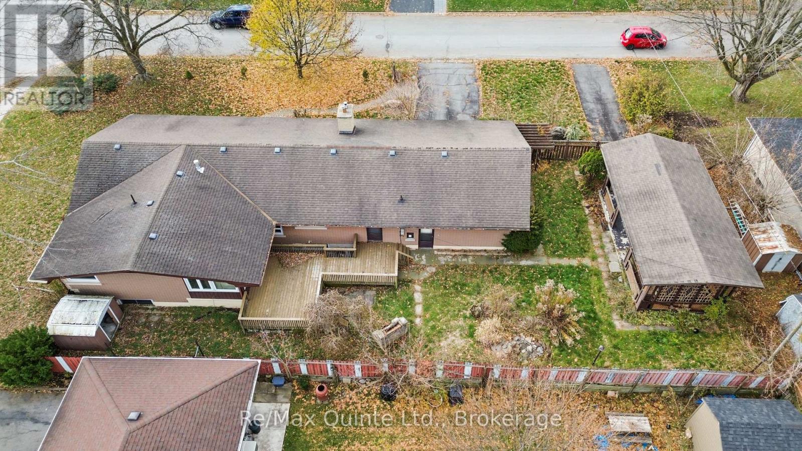 5 STANLEY PARK DRIVE - 12