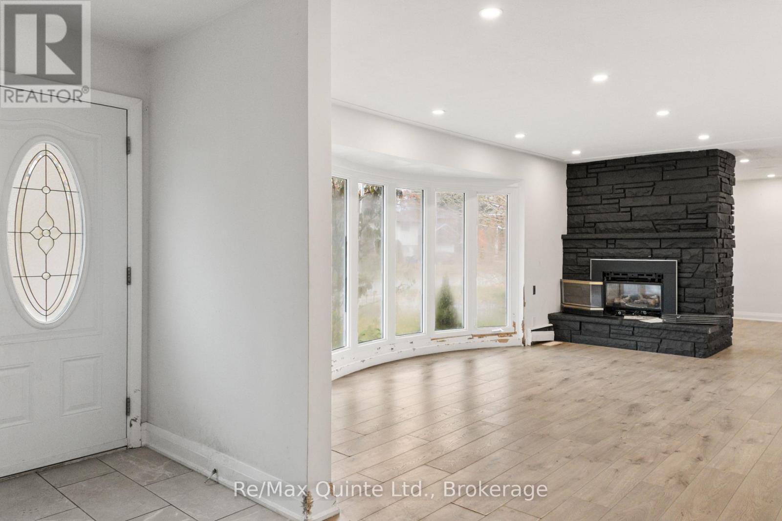 5 STANLEY PARK DRIVE - 14