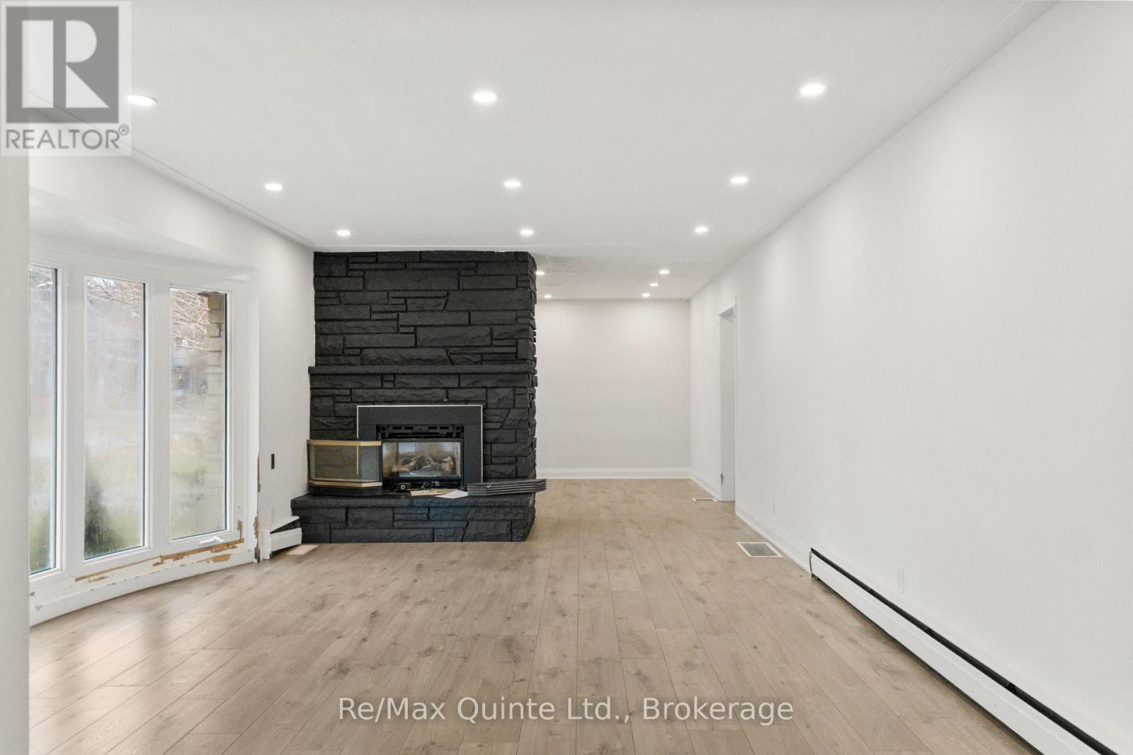 5 STANLEY PARK DRIVE - 15