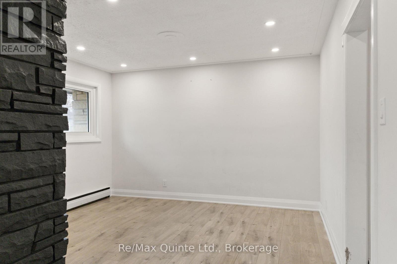 5 STANLEY PARK DRIVE - 17