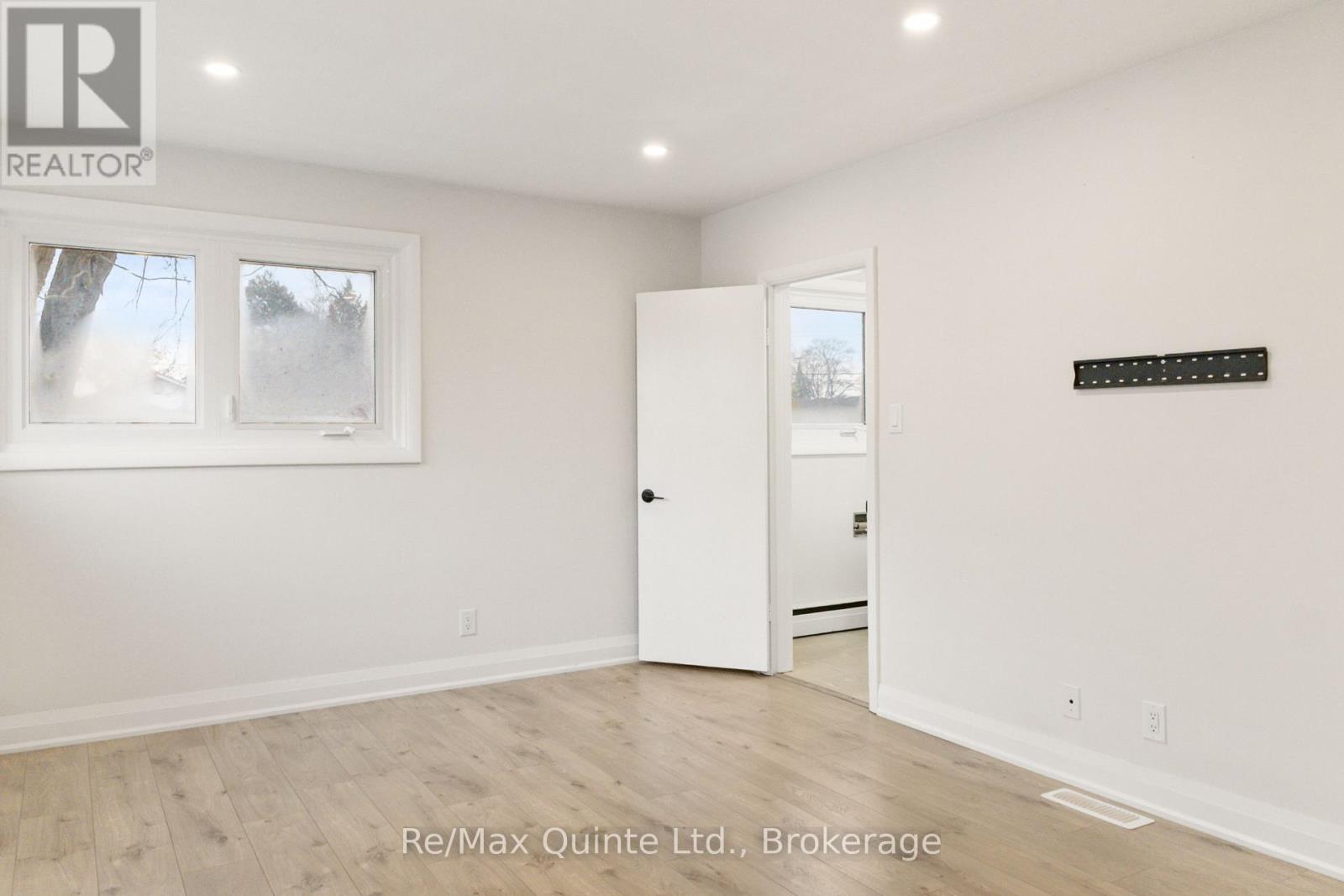 5 STANLEY PARK DRIVE - 29