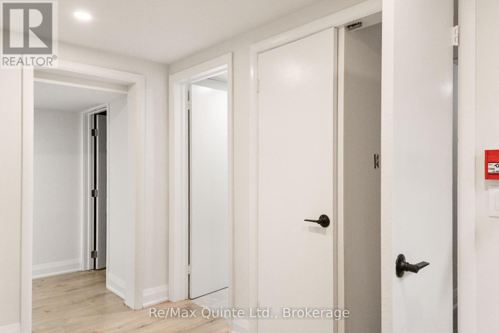 5 STANLEY PARK DRIVE - 40