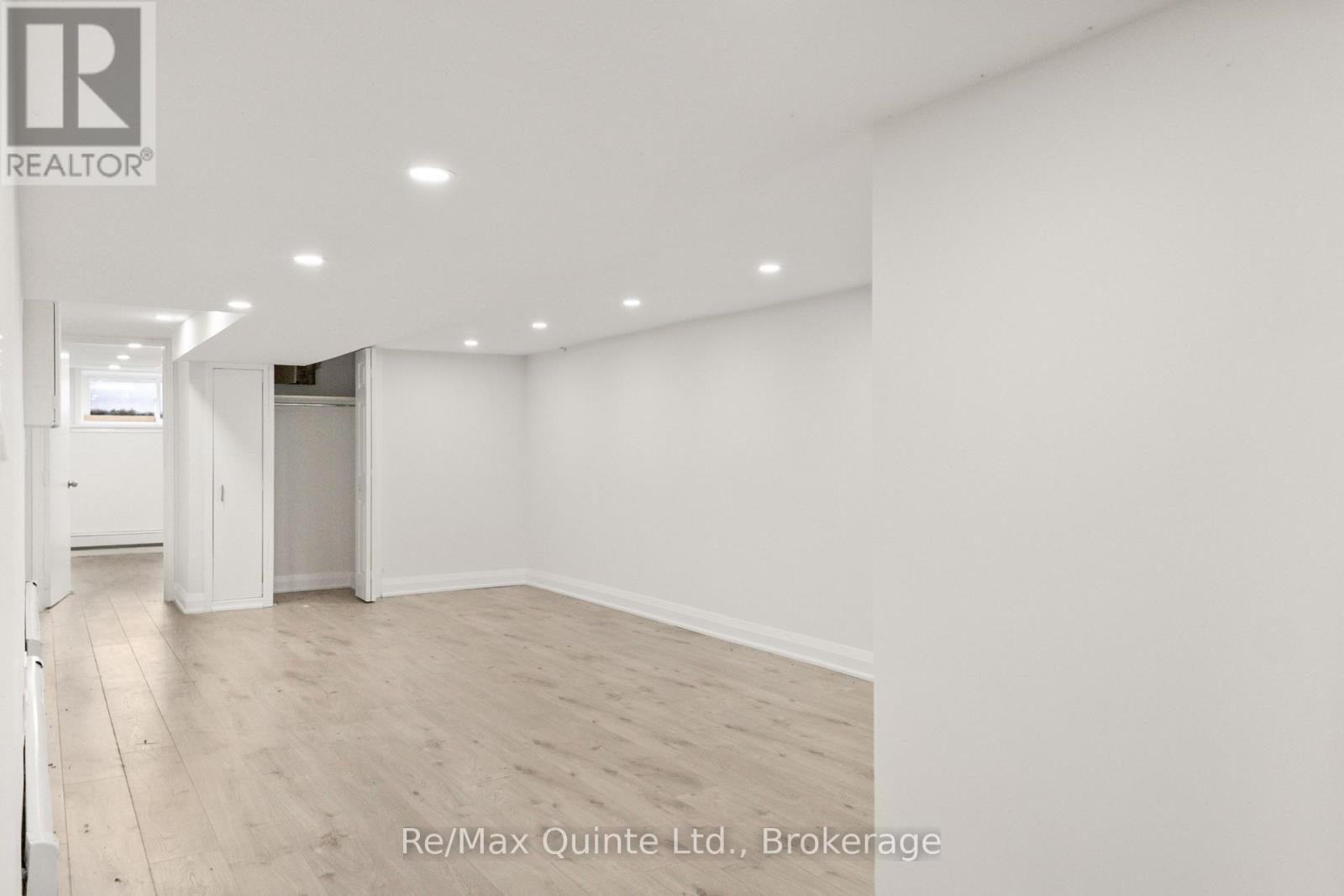 5 STANLEY PARK DRIVE - 43