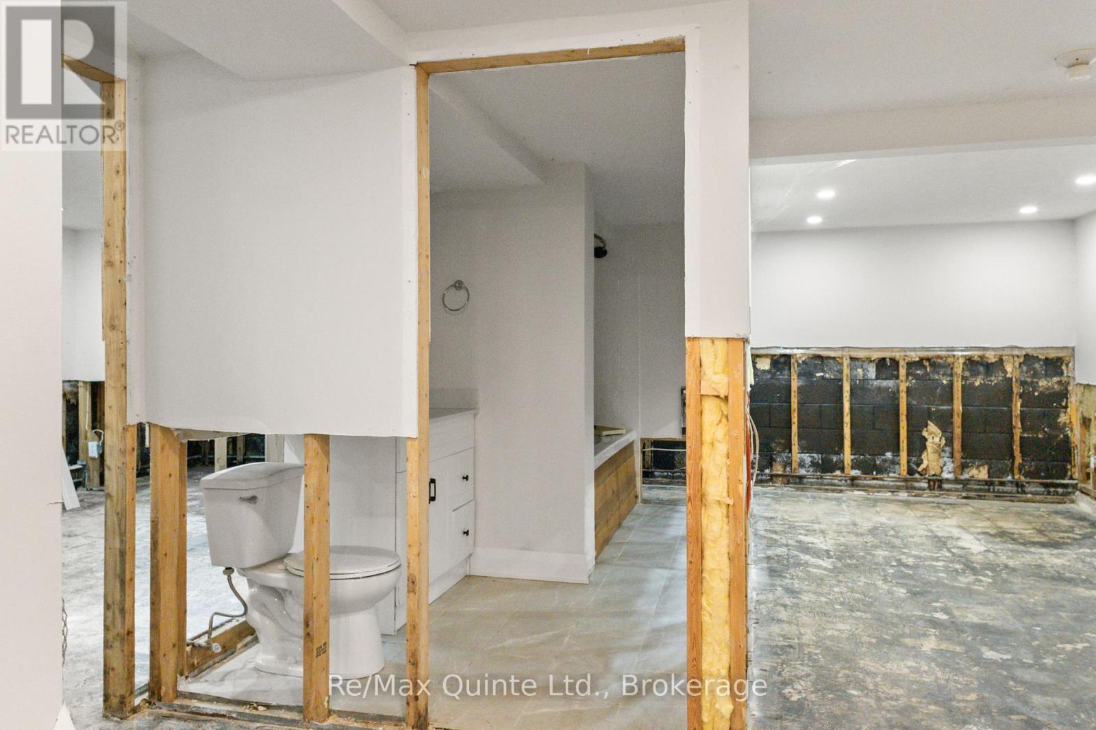 5 STANLEY PARK DRIVE - 47