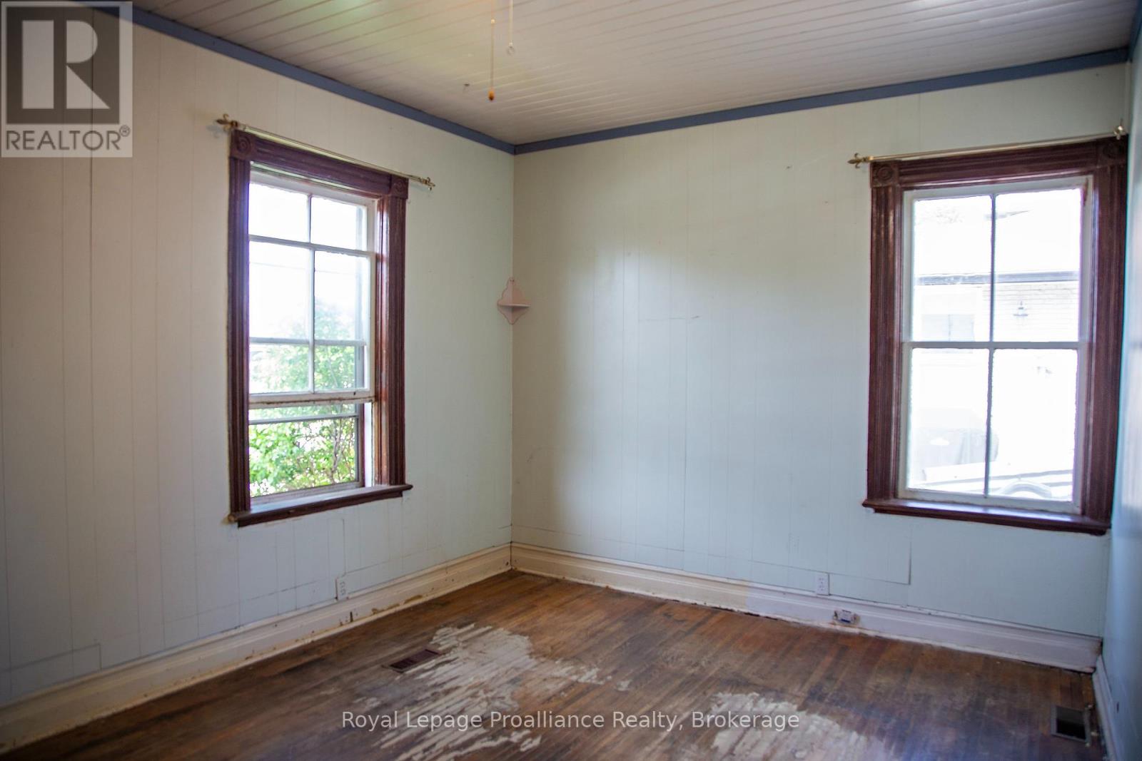 365 ST. JOSEPH STREET - 4