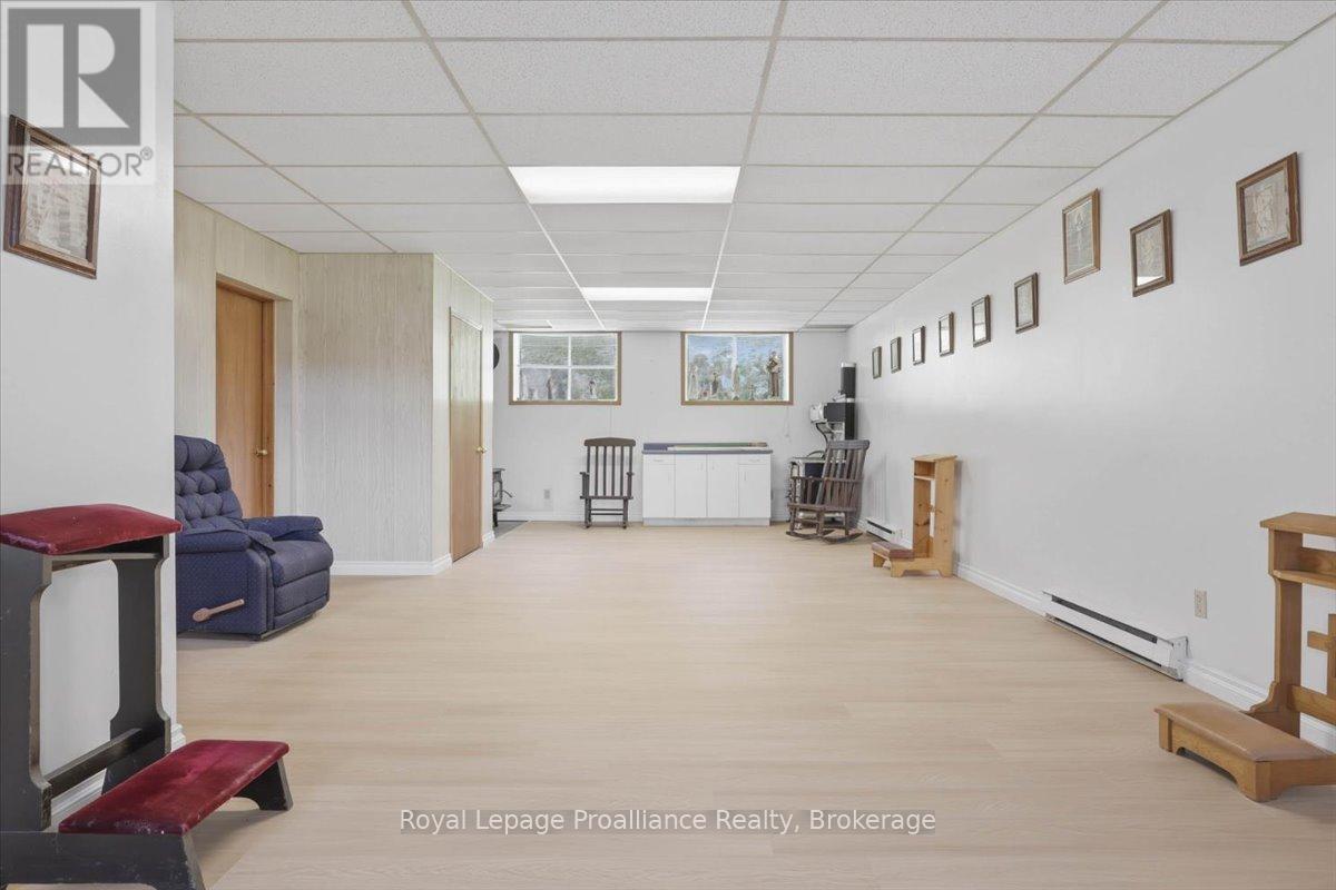 1401 VANDERWATER ROAD - 25