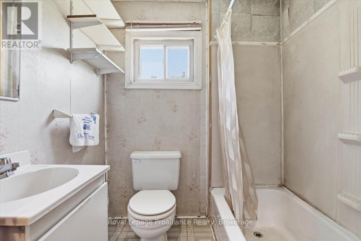 1401 VANDERWATER ROAD - 31