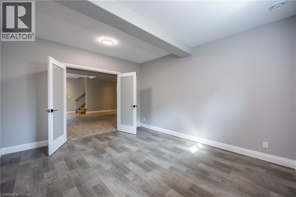 120 NEWPORT Lane - 30
