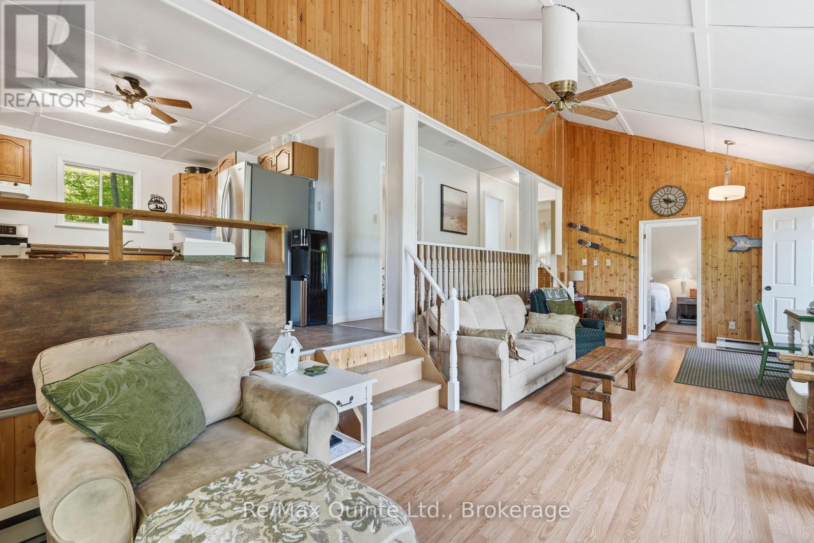 849 BOWEN ROAD - 21