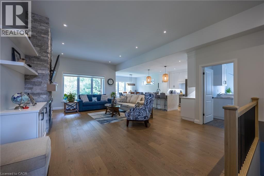 120 NEWPORT Lane - 4