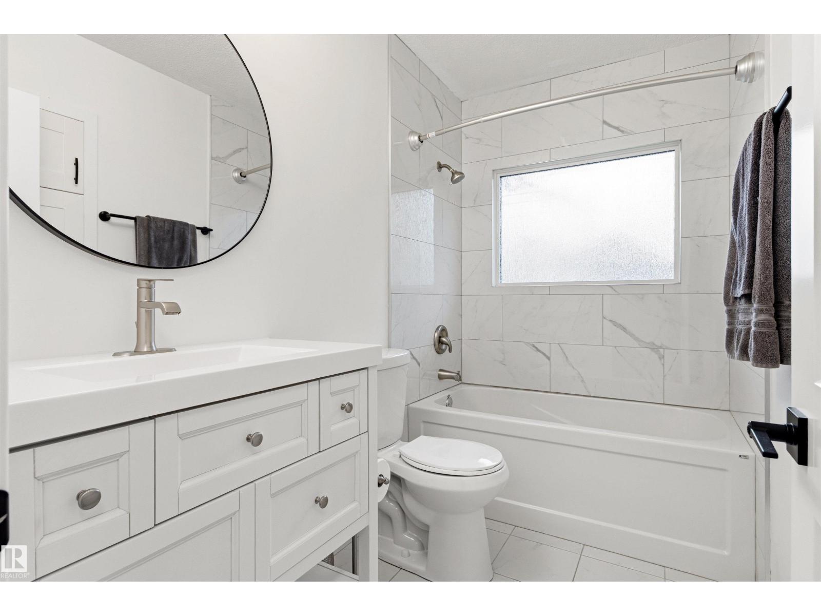 11135 49 AV NW - 40