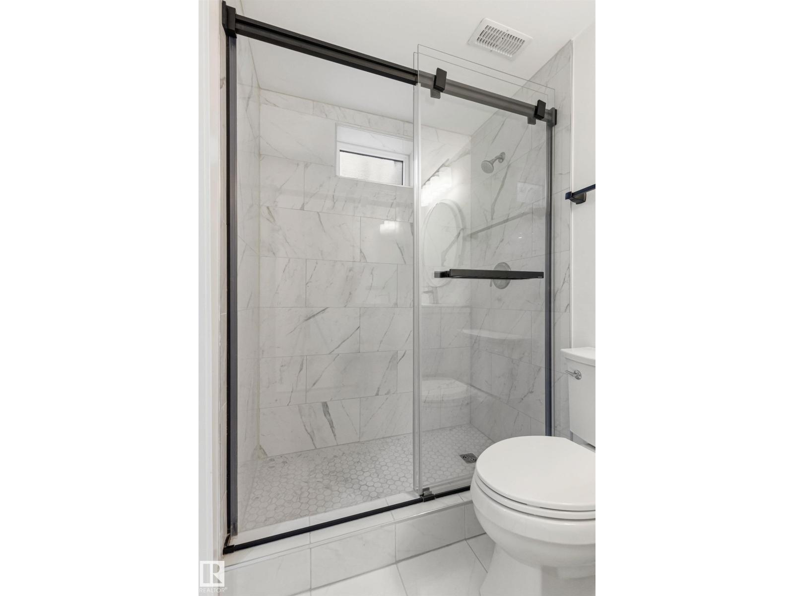 11135 49 AV NW - 43