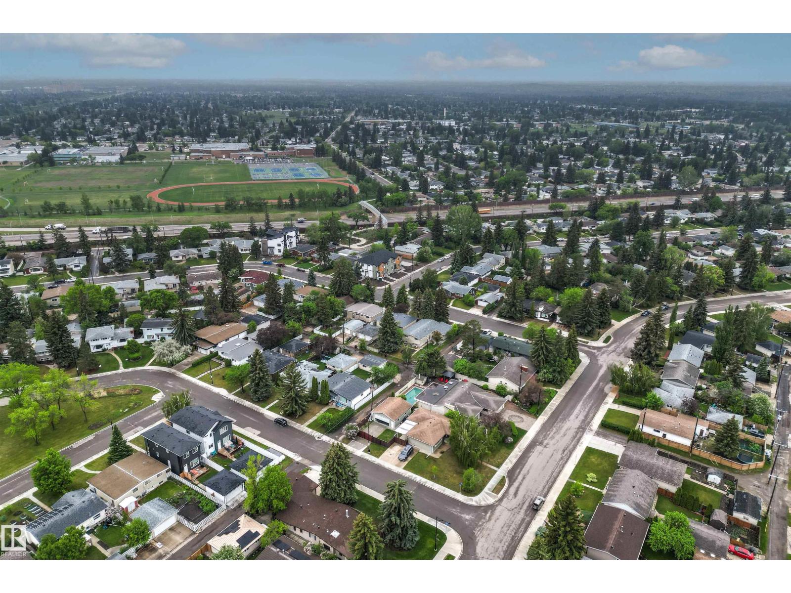 11135 49 AV NW - 67
