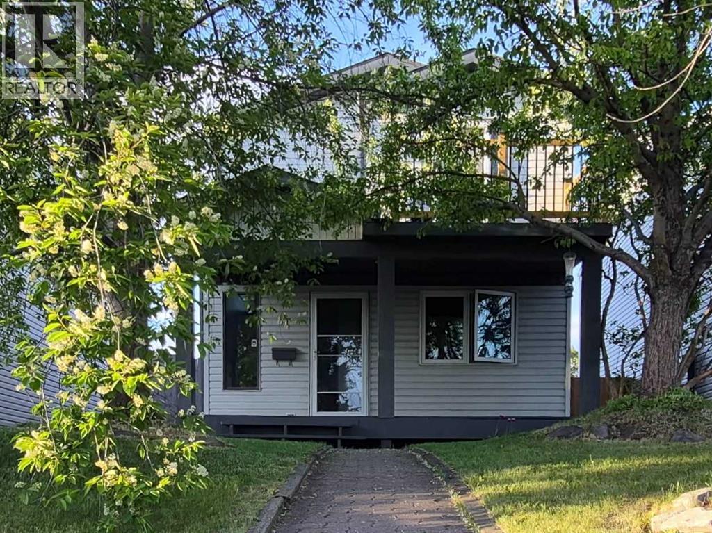 84 Abingdon Crescent NE - 1