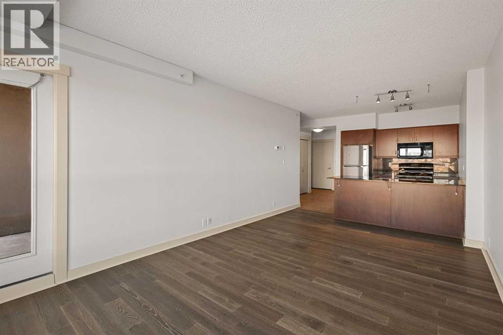 #1003 8710 Horton Road SW - 15