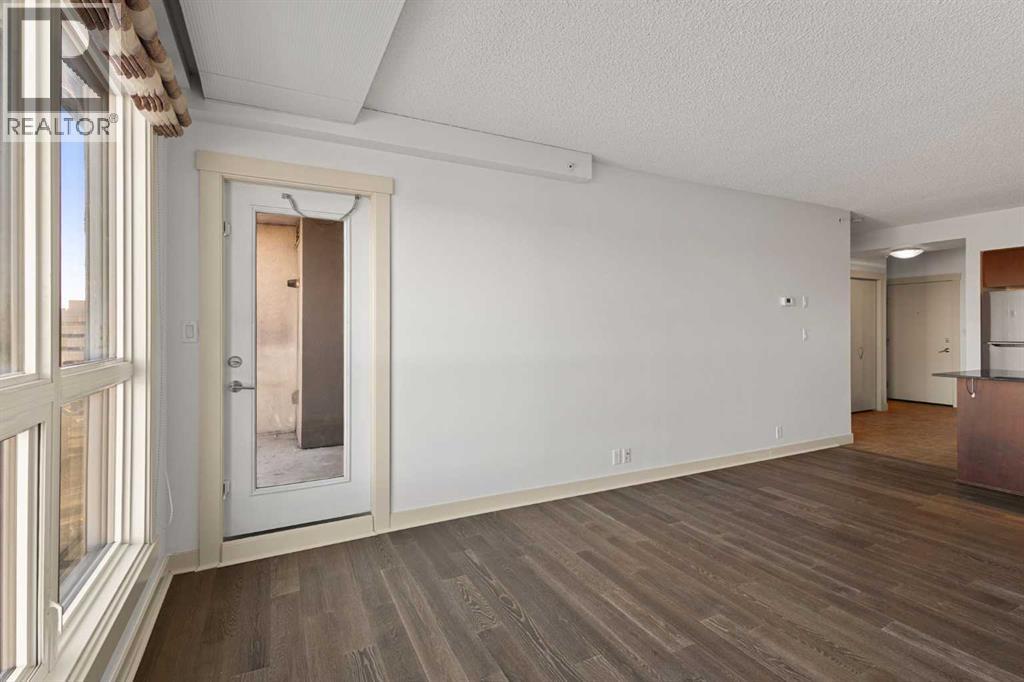 #1003 8710 Horton Road SW - 17