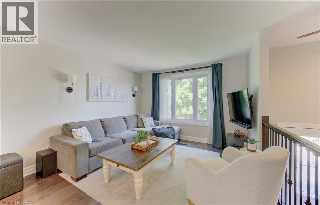 143 DAWN Crescent - 8