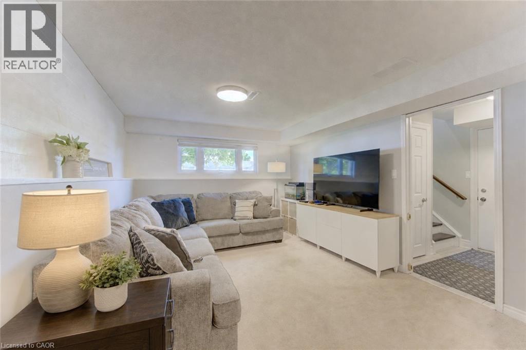143 DAWN Crescent - 31