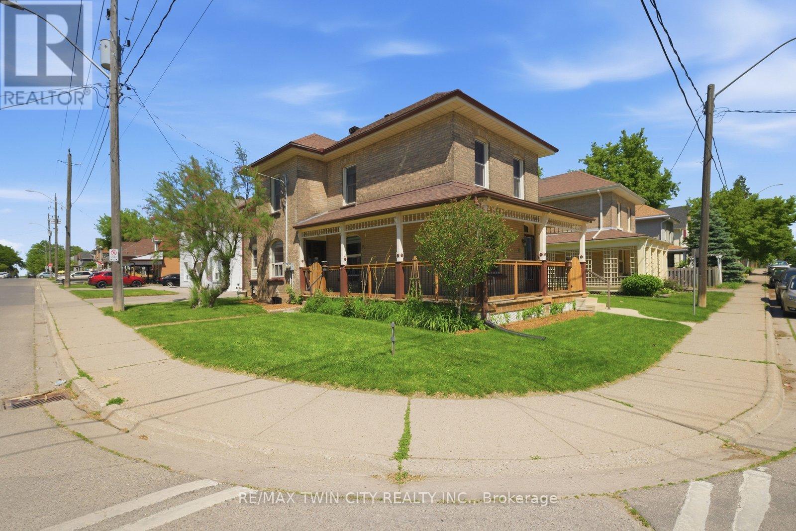 76 BROCK STREET - 1
