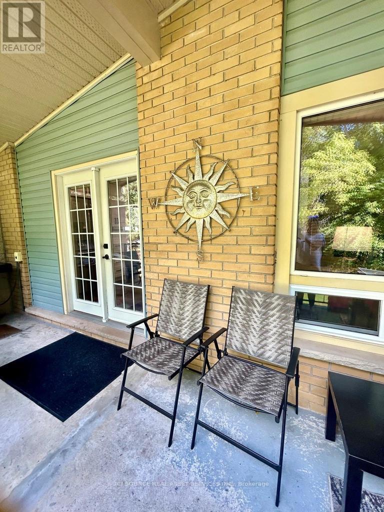 273 SAULSBURY STREET - 8