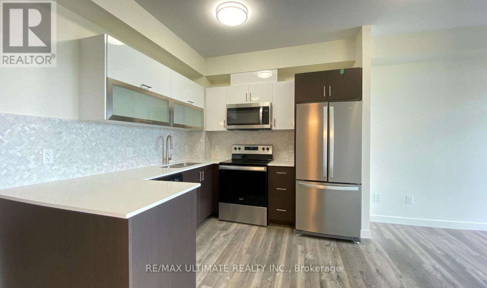 #710 128 KING STREET N - 11