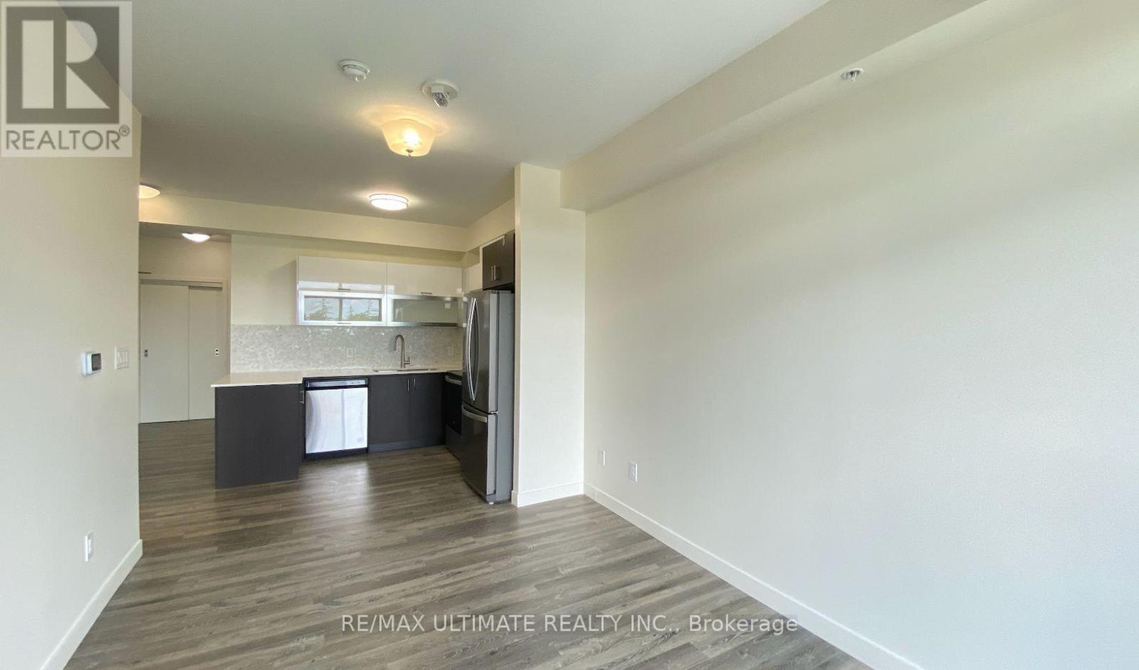 #710 128 KING STREET N - 9