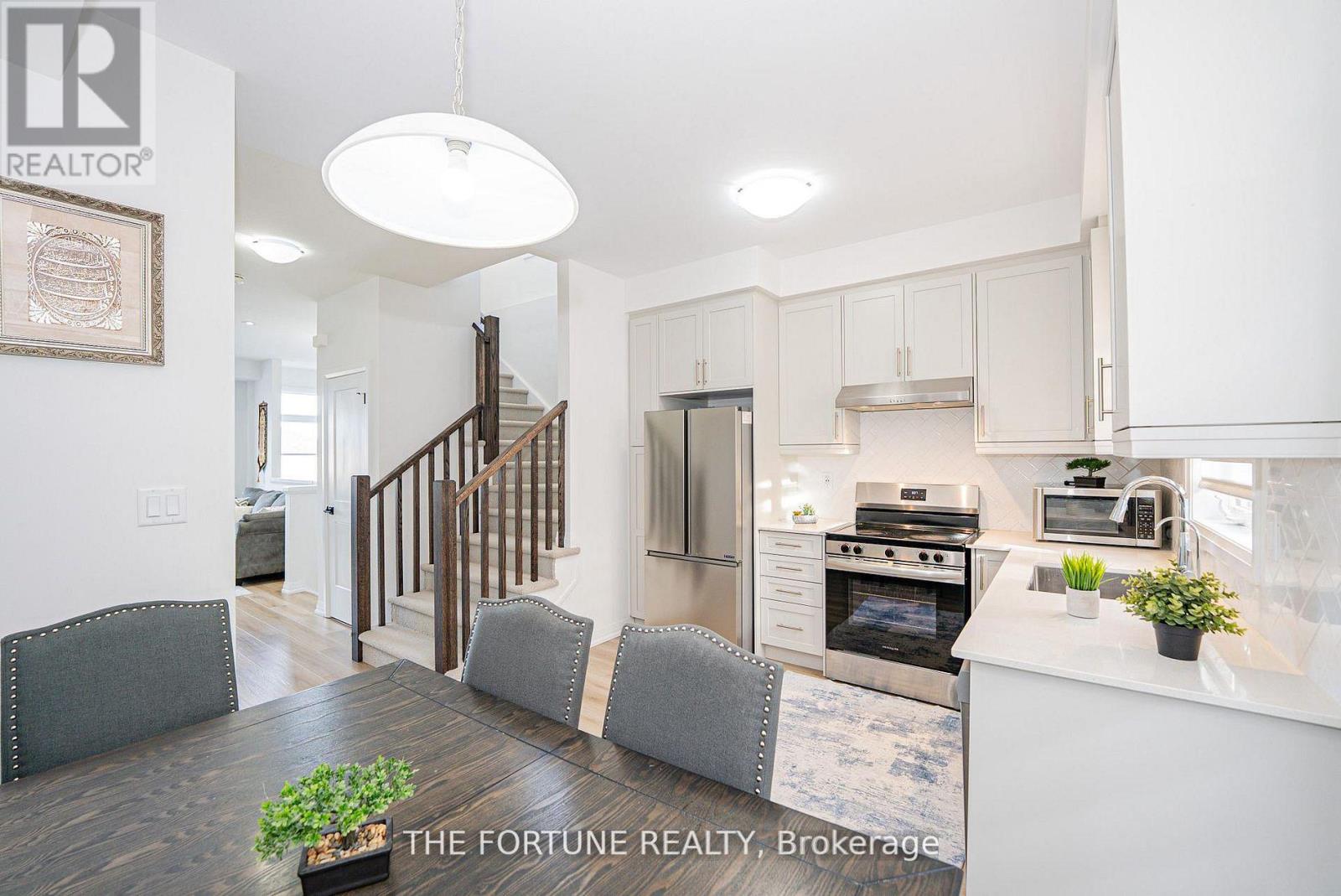 #70 55 TOM BROWN DRIVE - 15