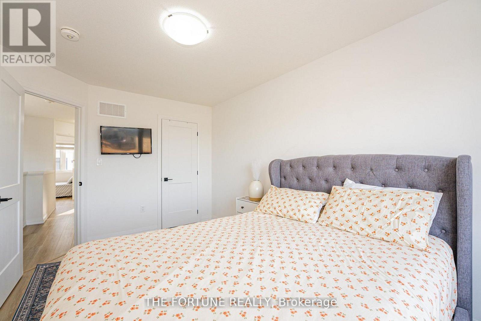 #70 55 TOM BROWN DRIVE - 20