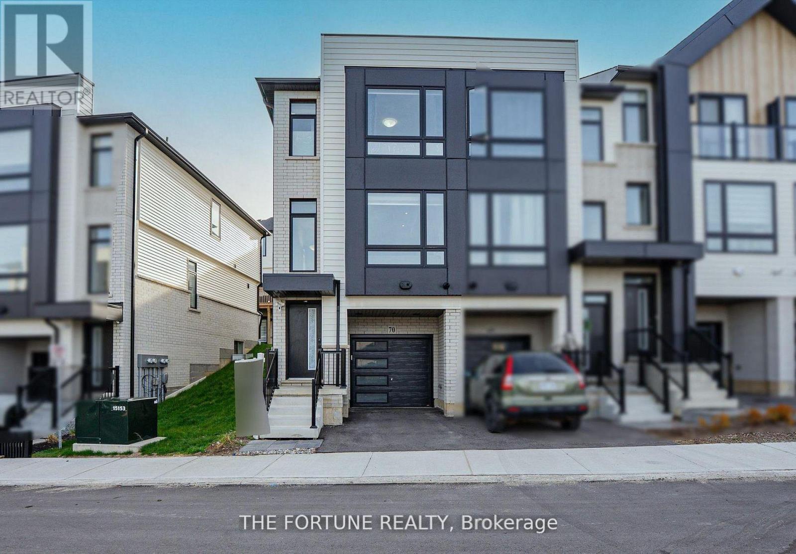 #70 55 TOM BROWN DRIVE - 3