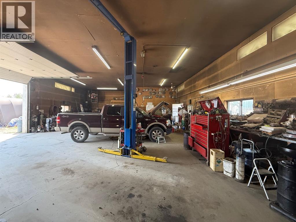 2018 19 Avenue - photo 3