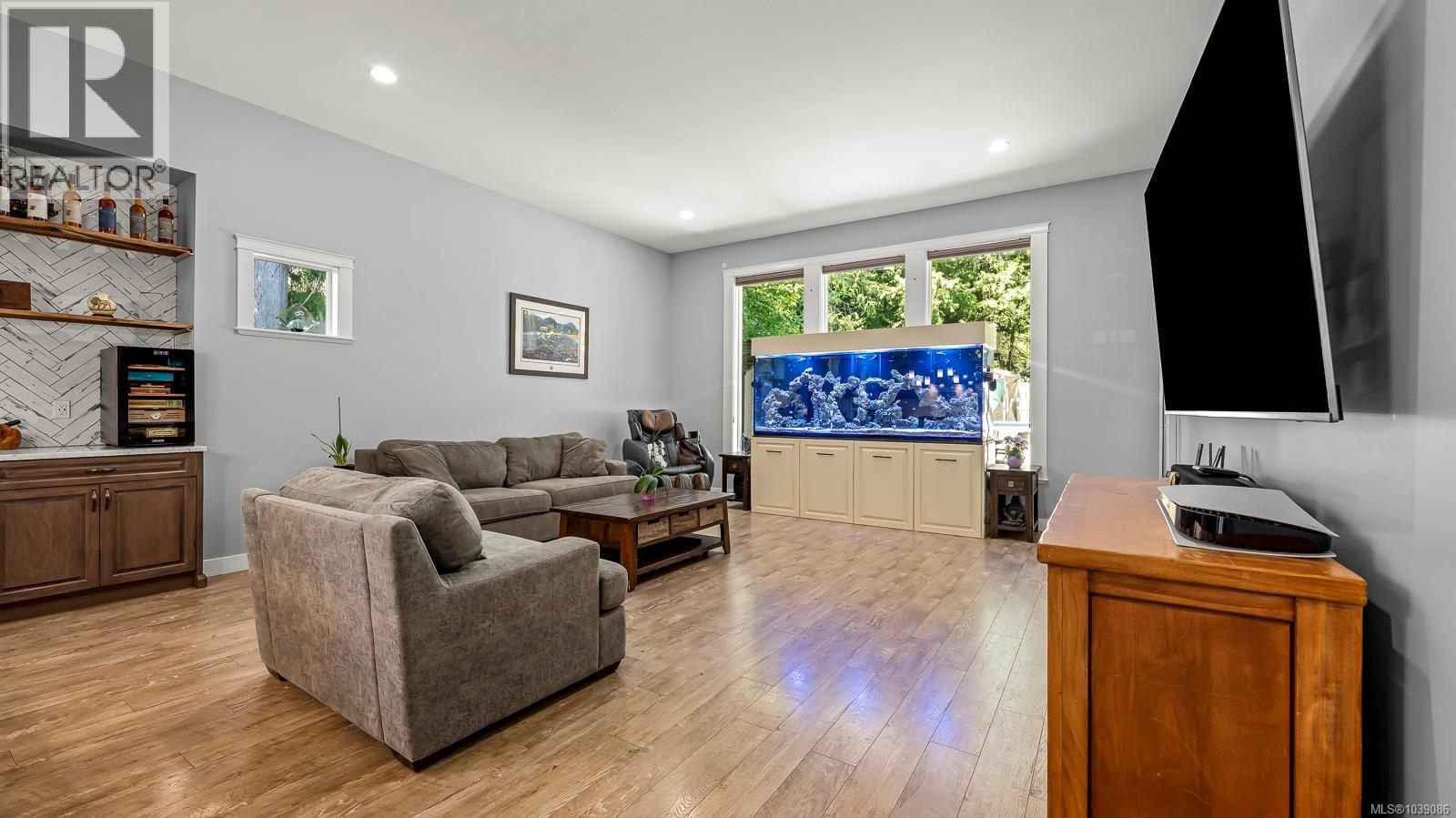 2901 Swanson St - 4