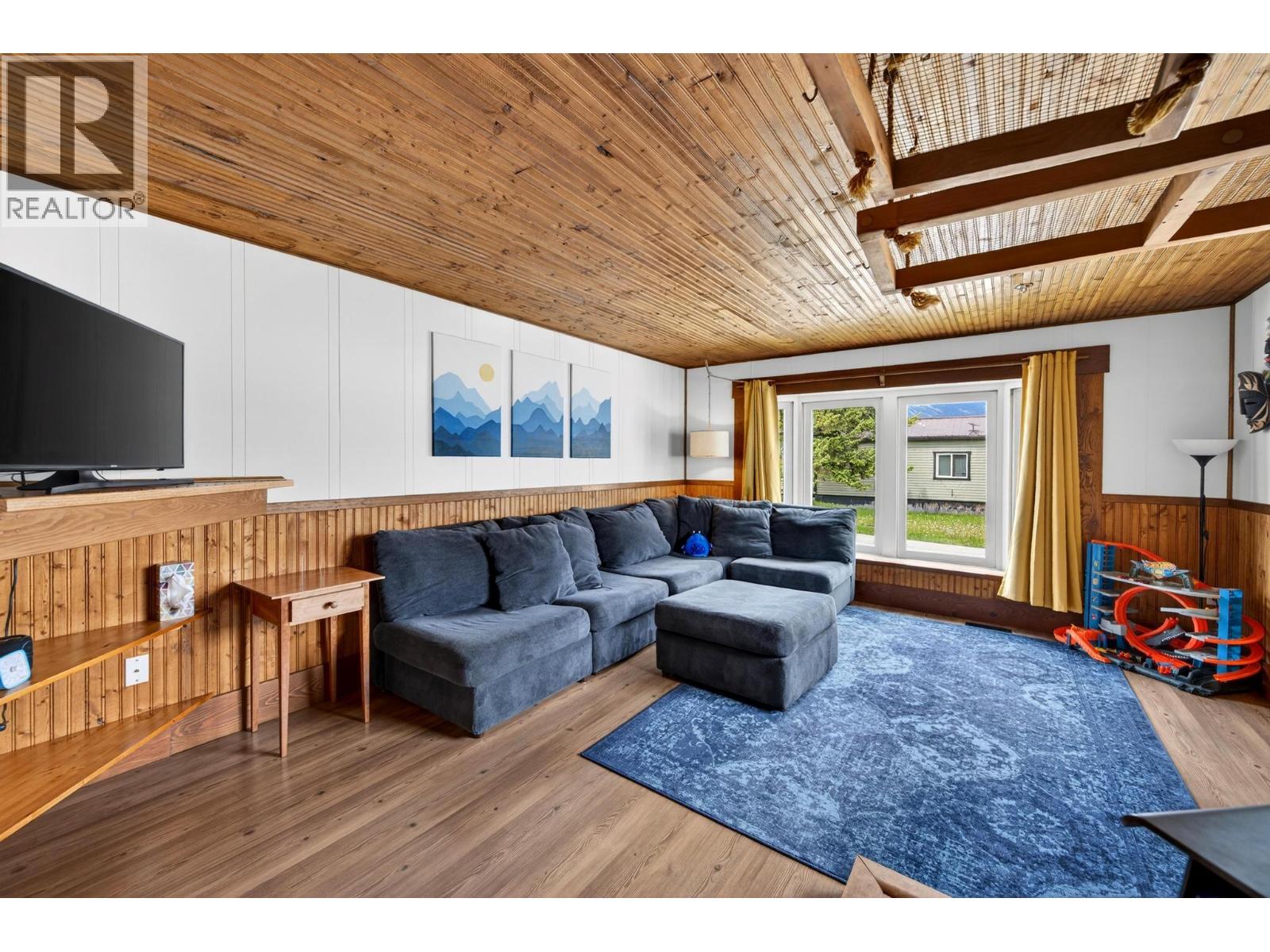 #17 1422 Golden View Road - 10