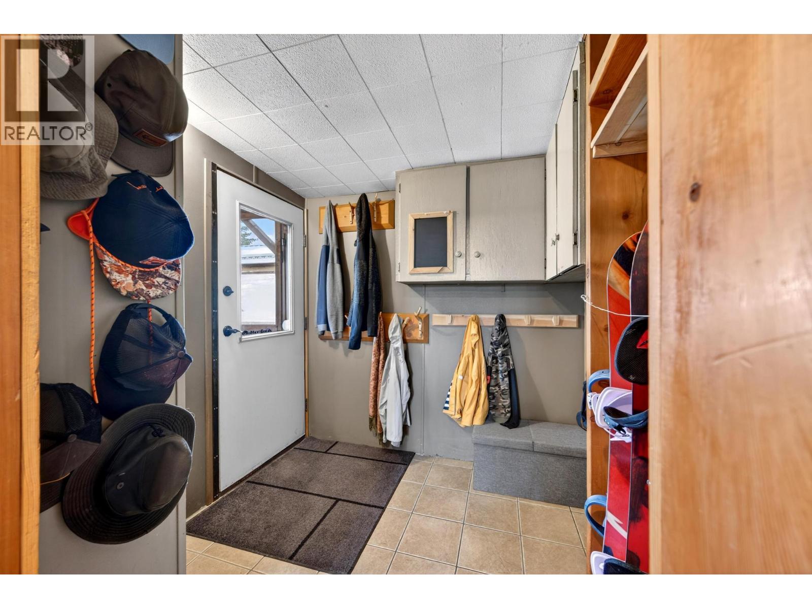 #17 1422 Golden View Road - 36