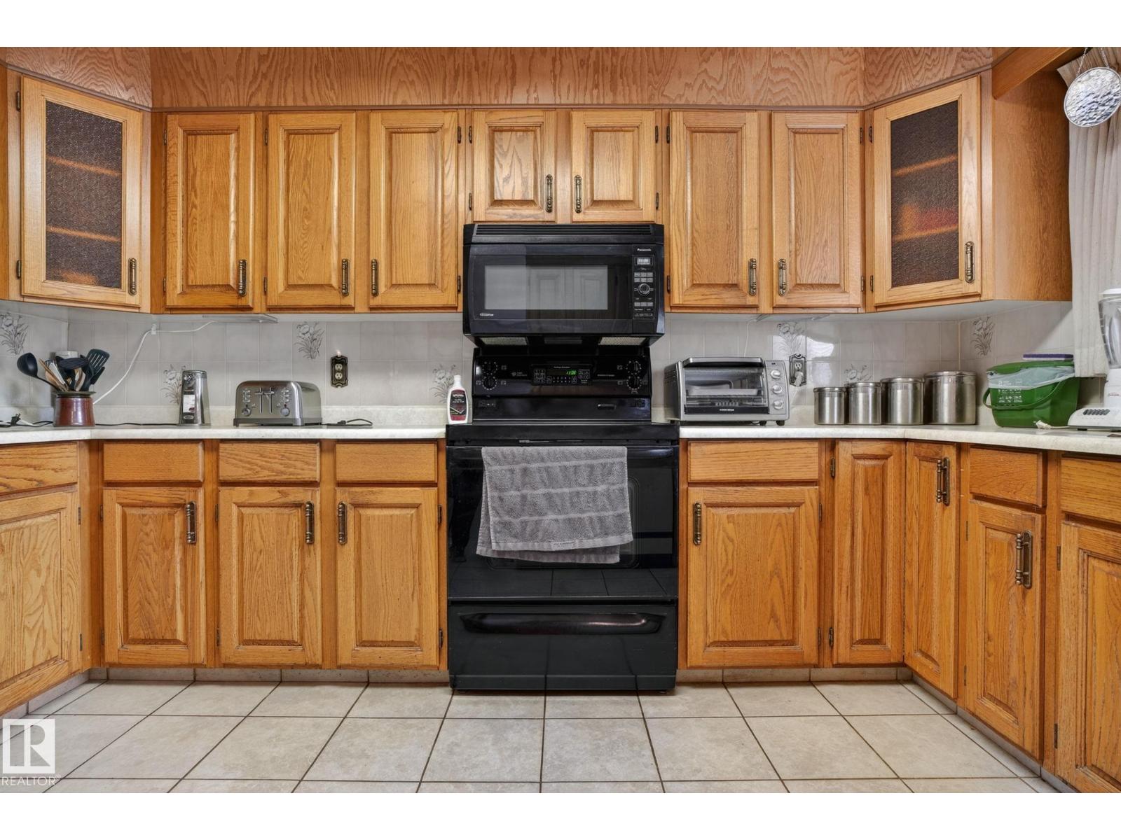 2332 113A ST NW NW - 13