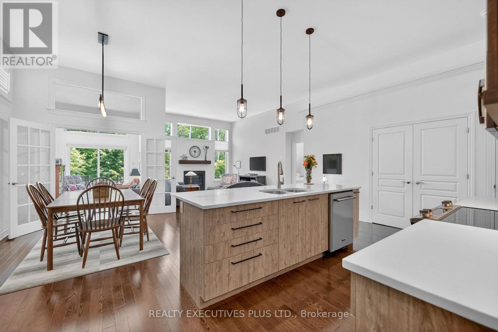 738 DU RIVAGE STREET - 4