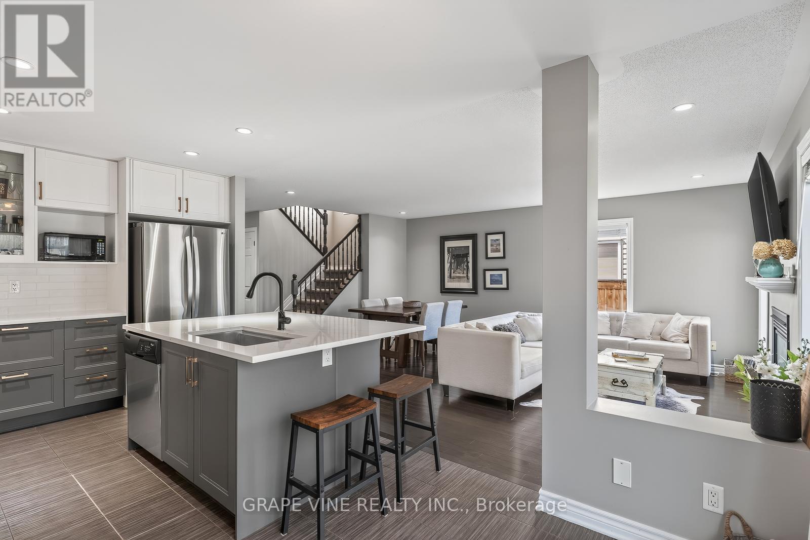 3 Bed, 3 Bath House for Sale in Ottawa – 360 BALINROAN CRESCENT, Ottawa – MLS# X13248980 - Image 20