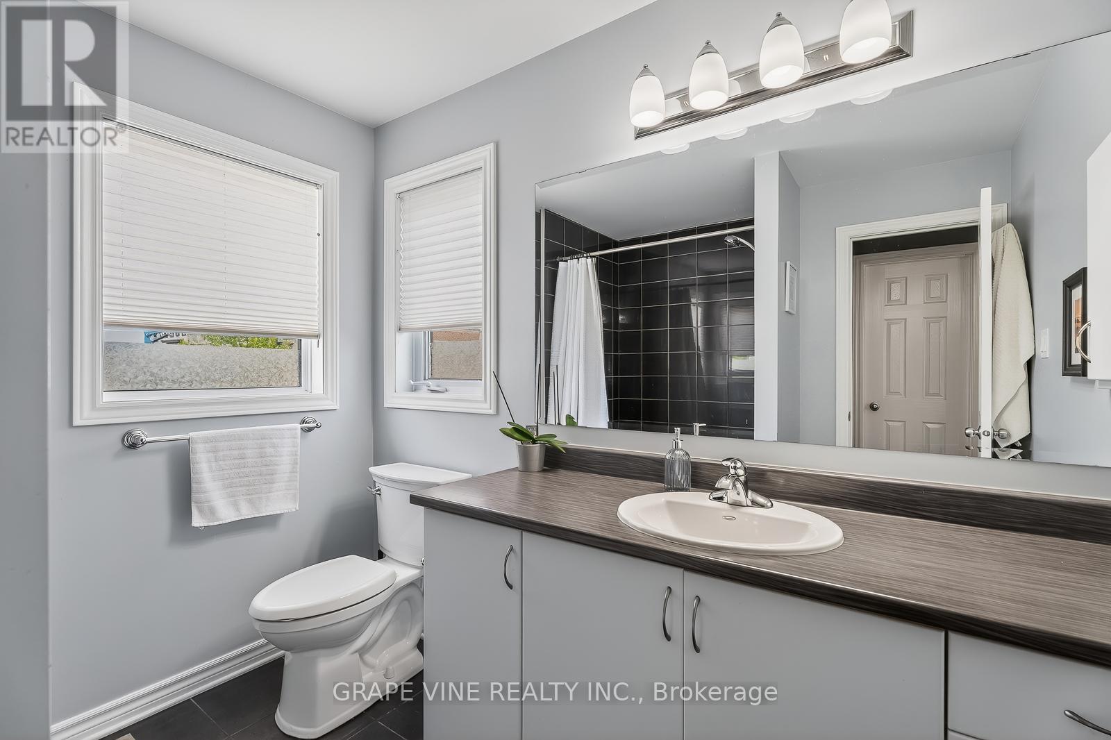 3 Bed, 3 Bath House for Sale in Ottawa – 360 BALINROAN CRESCENT, Ottawa – MLS# X13248980 - Image 26
