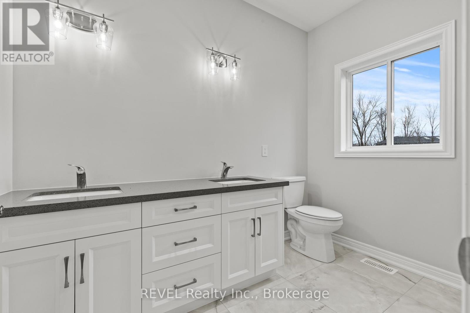735 DOMINION ROAD - 12