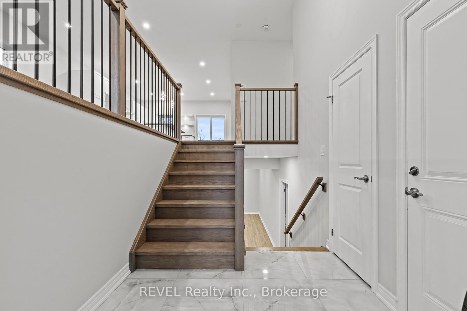 735 DOMINION ROAD - 16
