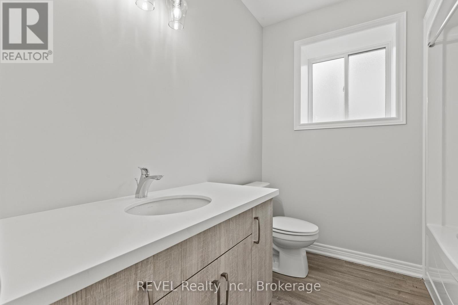 735 DOMINION ROAD - 20