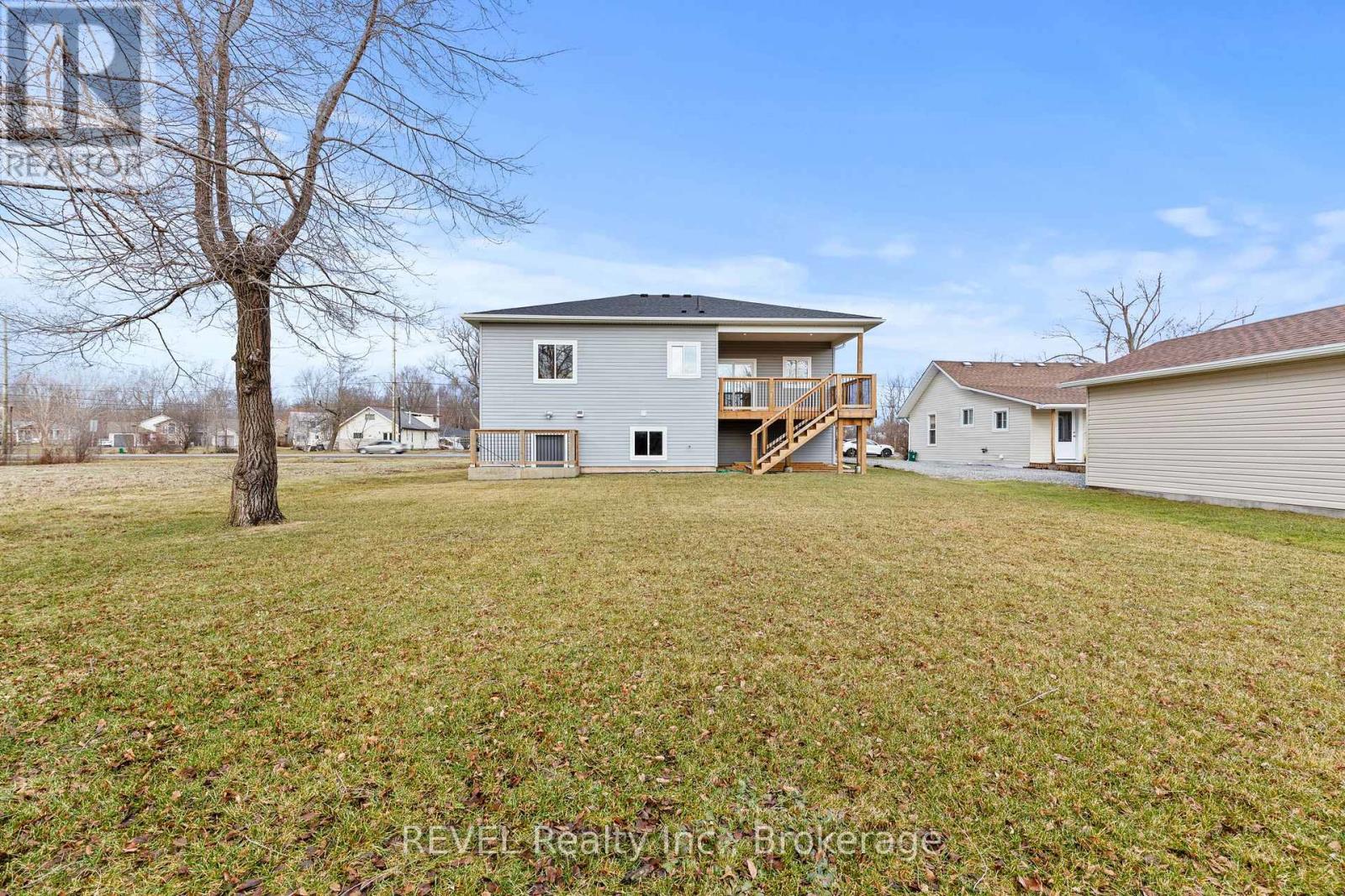 735 DOMINION ROAD - 22