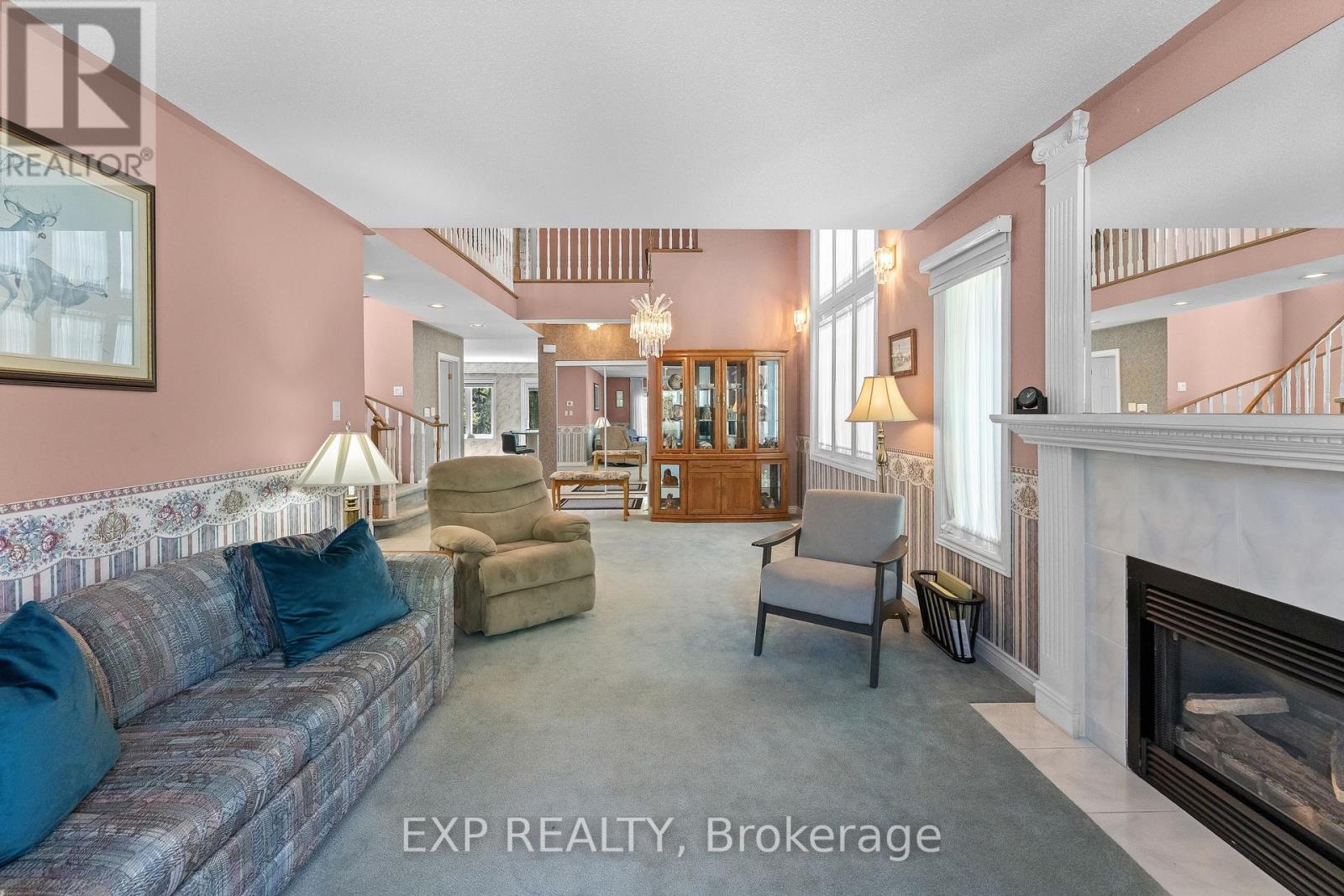 3 MADISON COURT E - 10