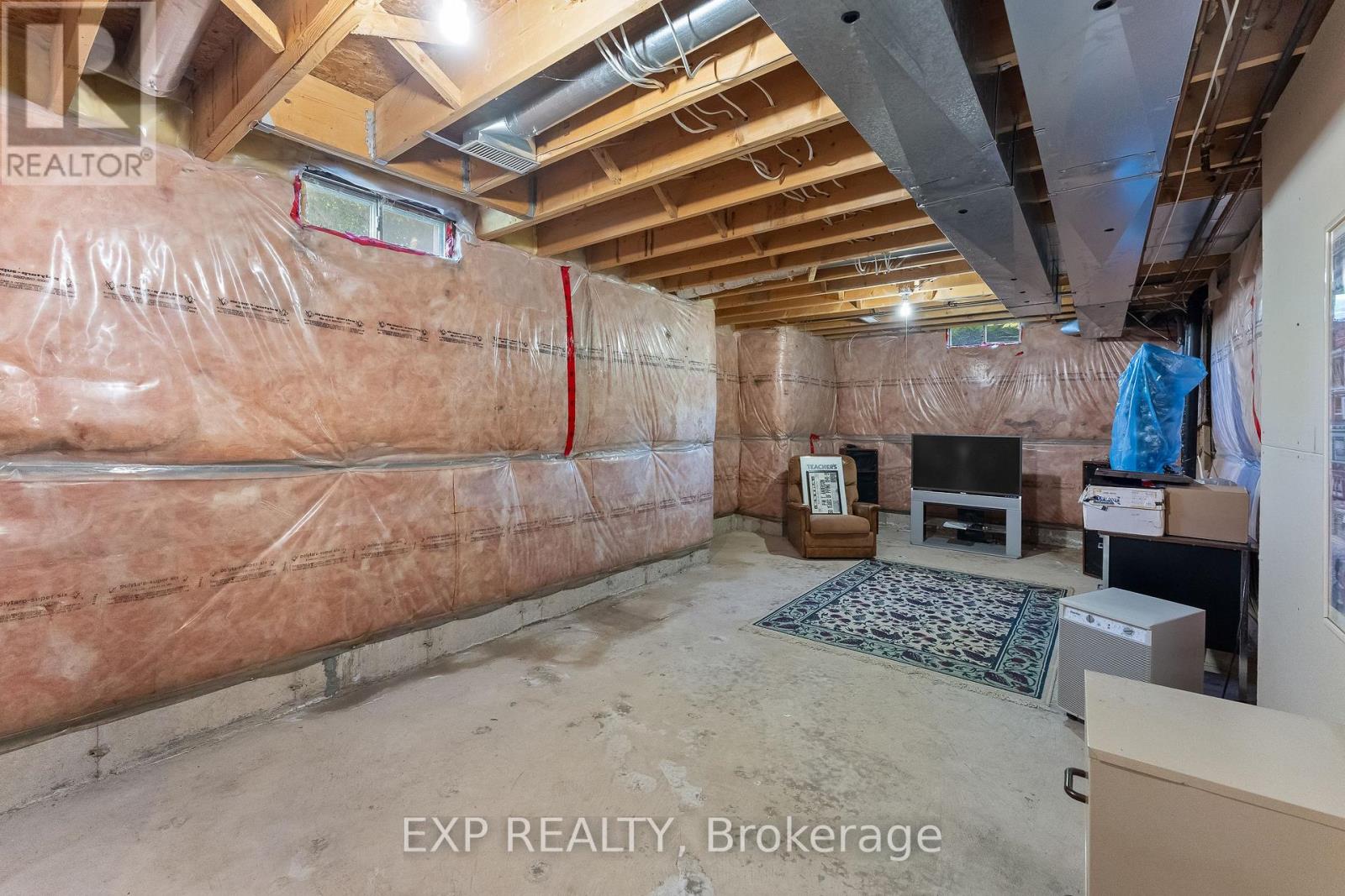 3 MADISON COURT E - 33