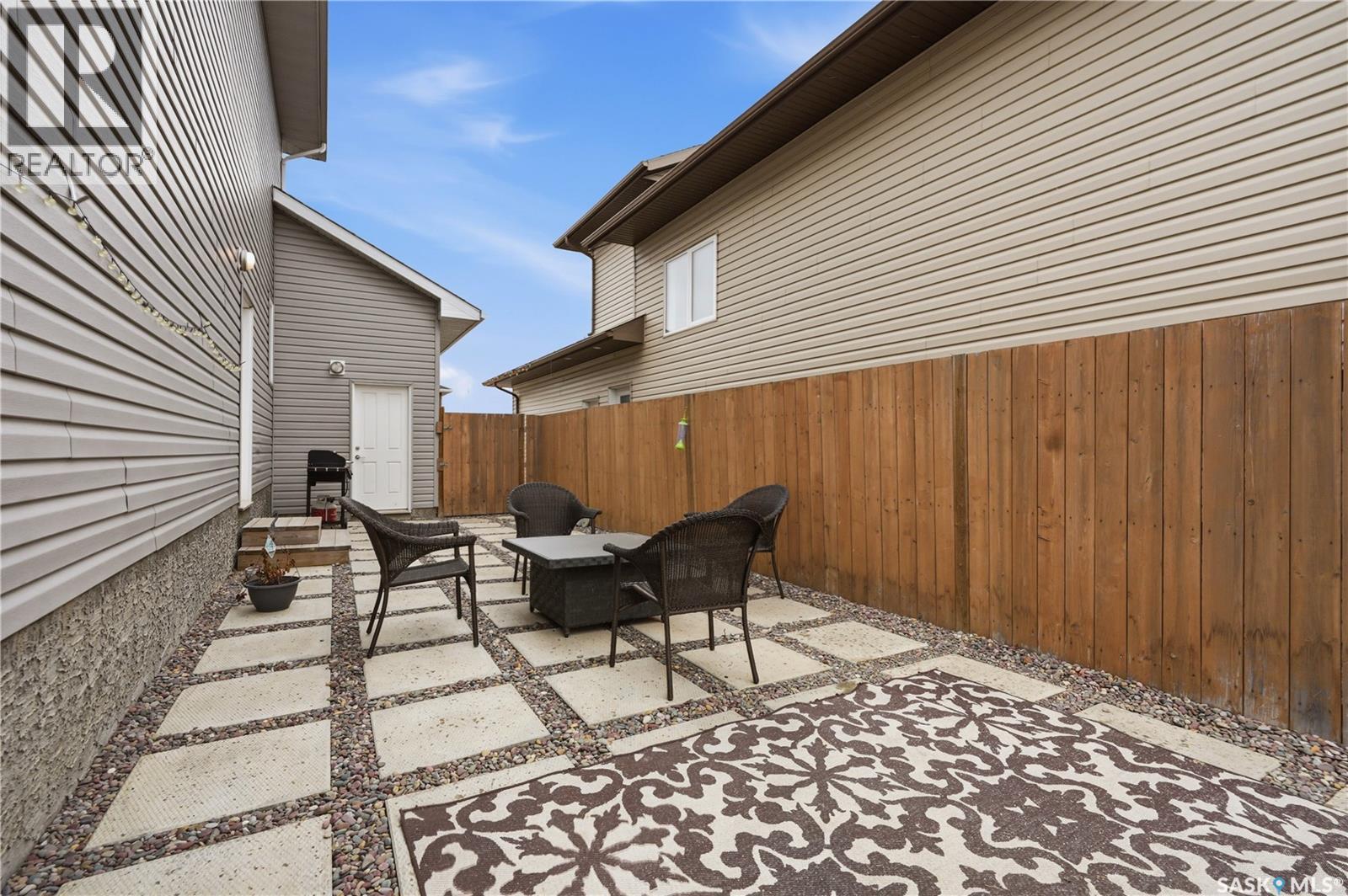 932 Rock Hill LANE - 53