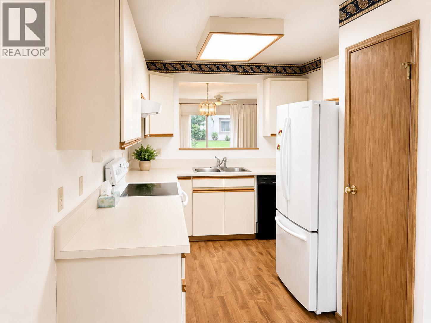 #2 815 11th Avenue - 3