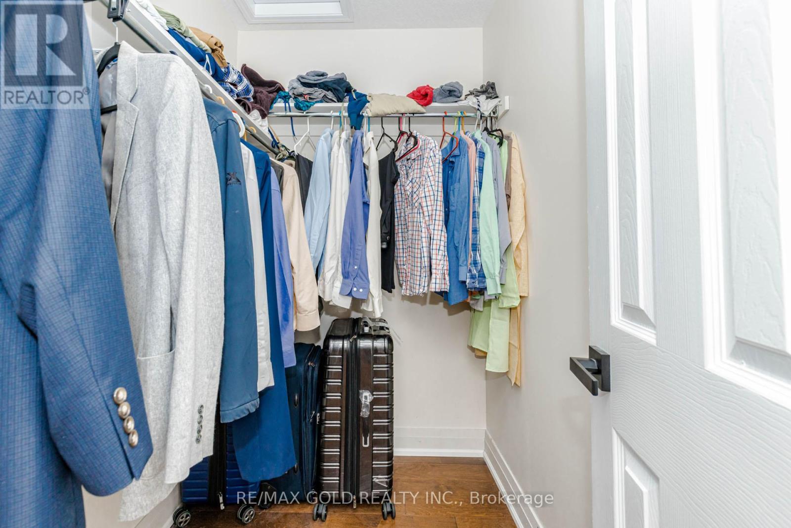 9 BURGESS CRESCENT - 30