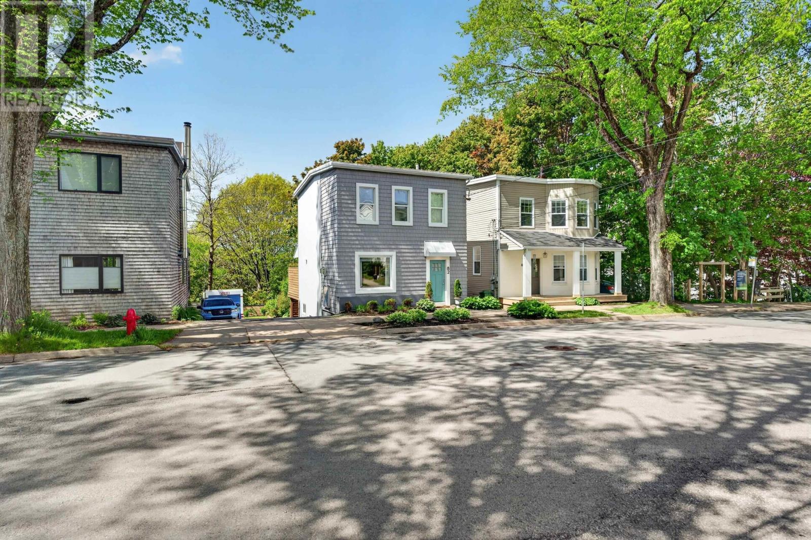 82 Hawthorne Street - 4
